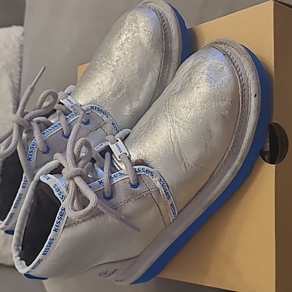 UGG Kisses Neumel booties - Picture 3 of 16